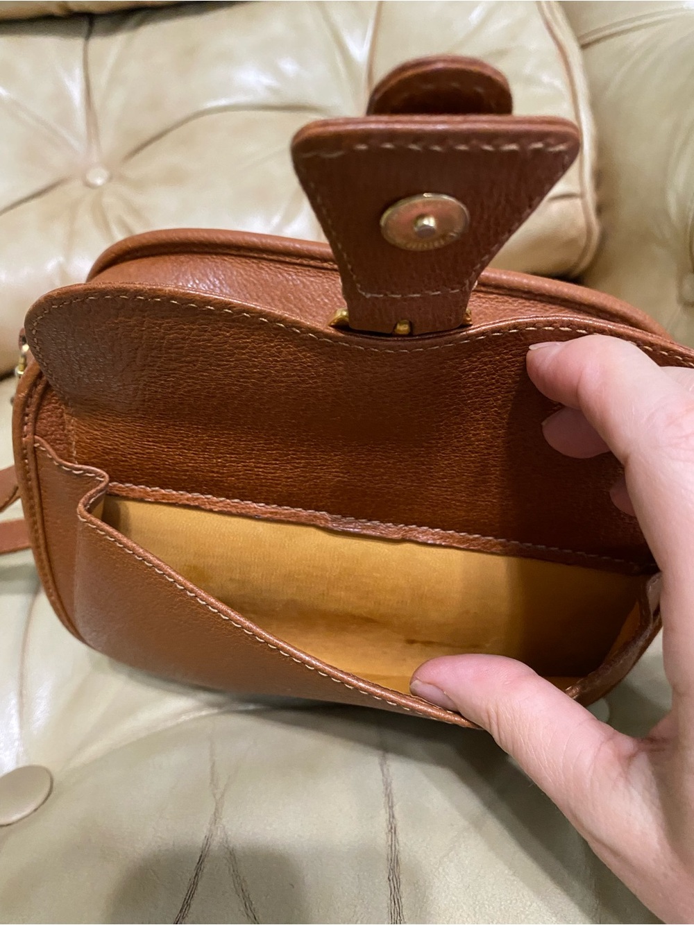 RARE Gucci Vintage Camera Bag COA Web Stripe Crossbody Cognac Leather - Picture 10 of 16